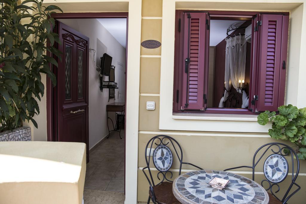 Greka Ionian Suites Agia Efimia Exteriér fotografie