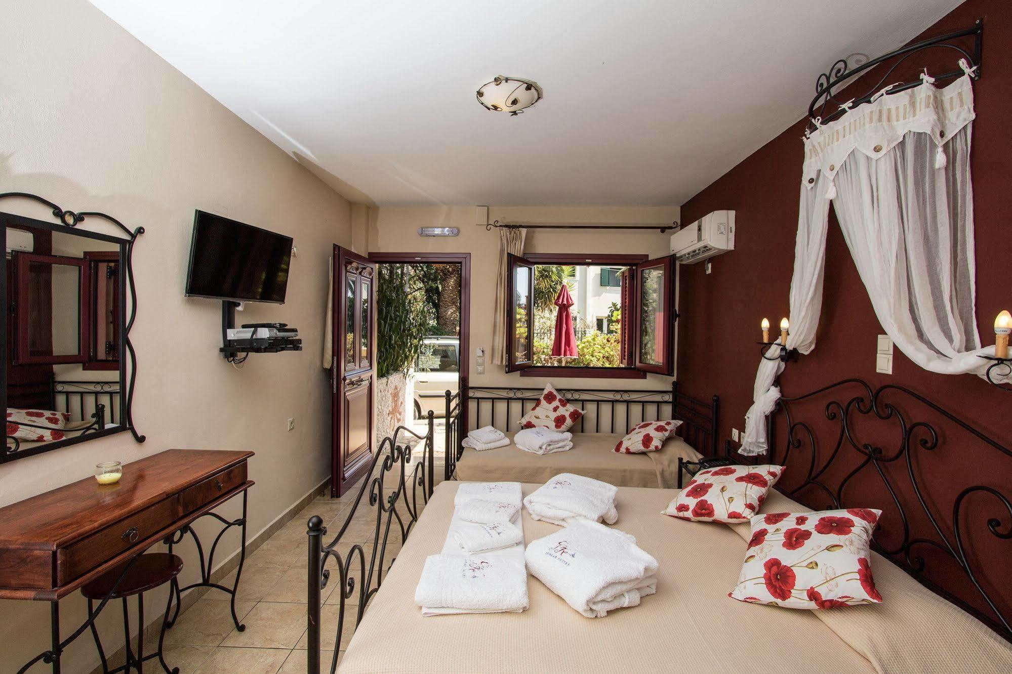Greka Ionian Suites Agia Efimia Exteriér fotografie