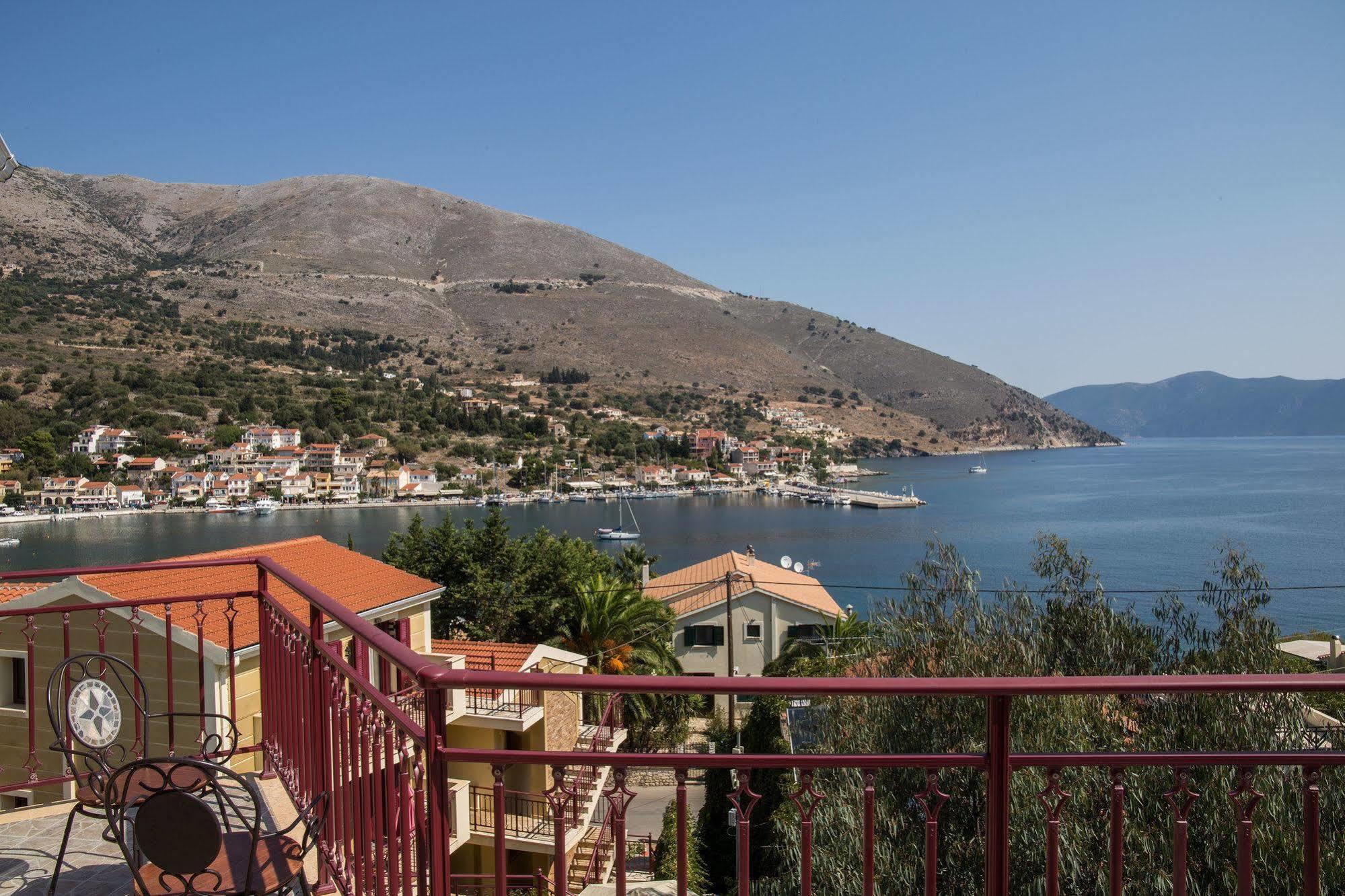 Greka Ionian Suites Agia Efimia Exteriér fotografie