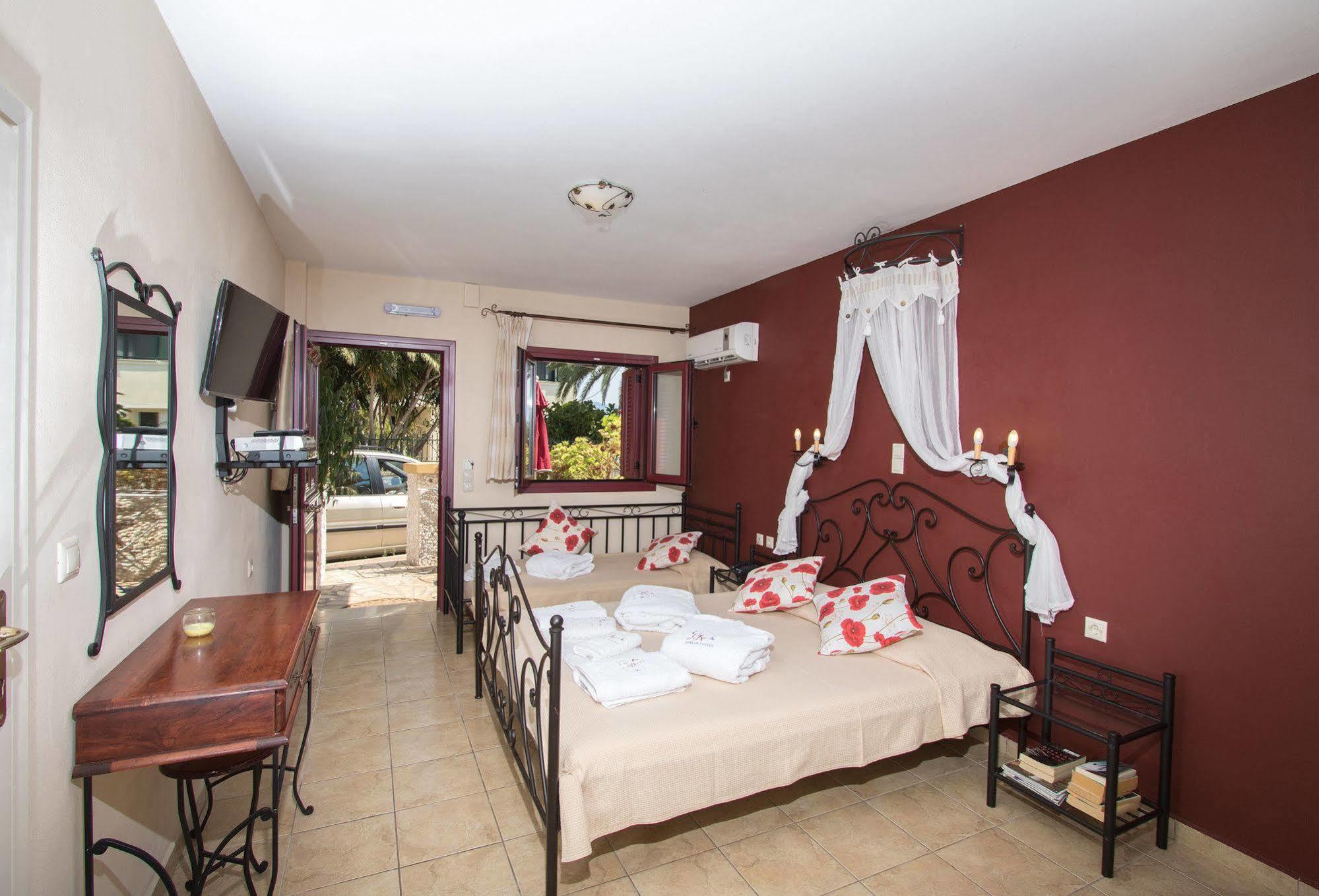 Greka Ionian Suites Agia Efimia Exteriér fotografie
