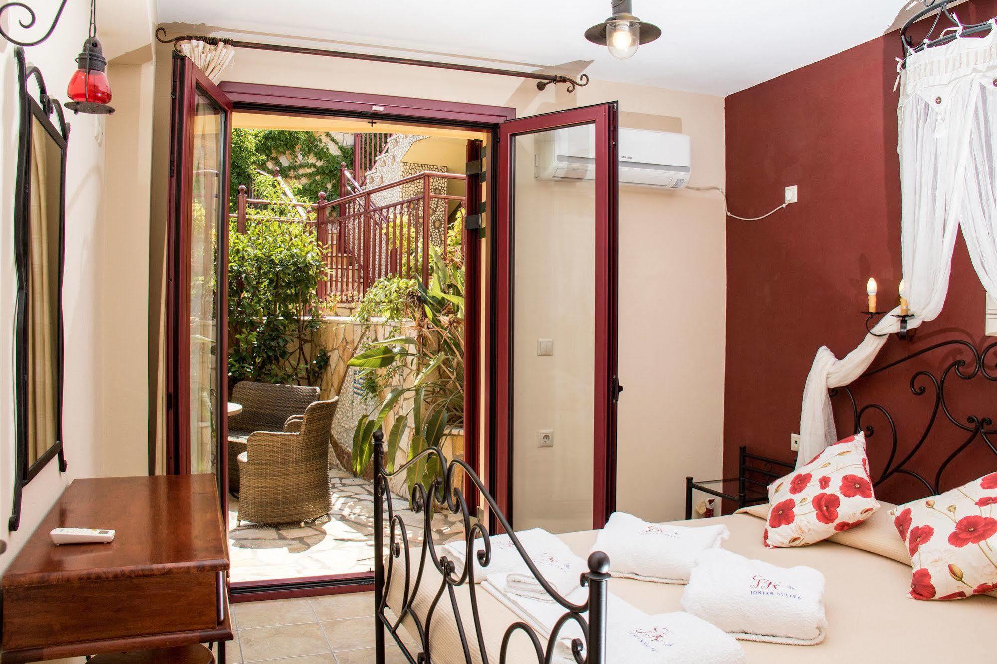 Greka Ionian Suites Agia Efimia Exteriér fotografie
