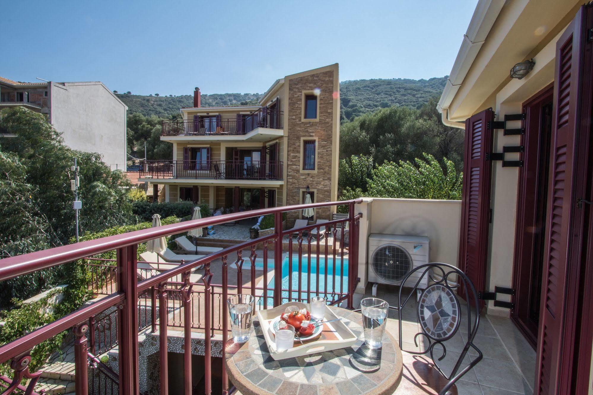 Greka Ionian Suites Agia Efimia Exteriér fotografie